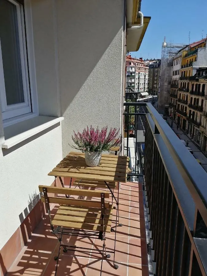 Belle Egia - Free Parking Apartment San Sebastian